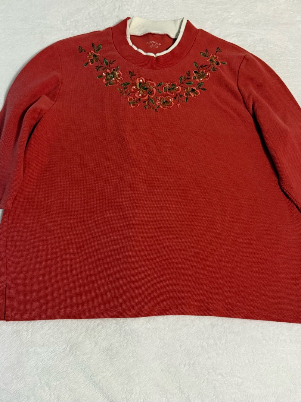 Vintage Allison Daley Womens Large Floral Embroidered Red 3/4 Sleeve Knit Top